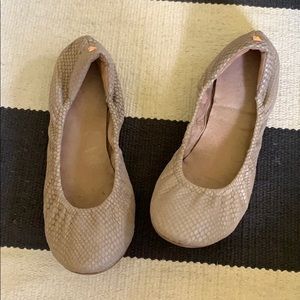 Elorie  flats size 9